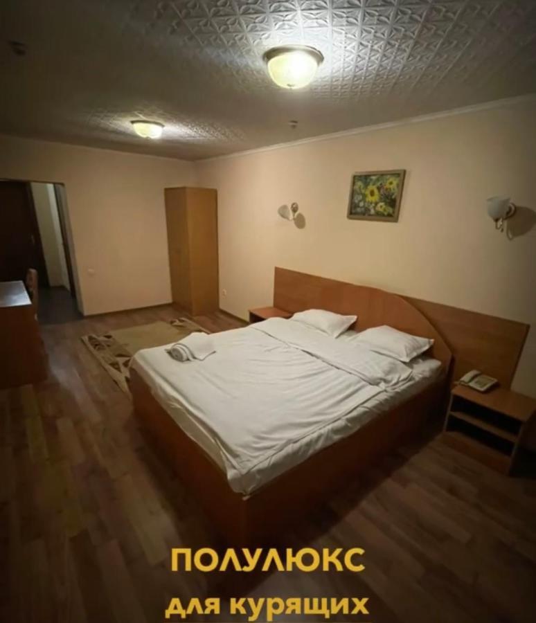 Zhassybi Hotel Astana Bagian luar foto