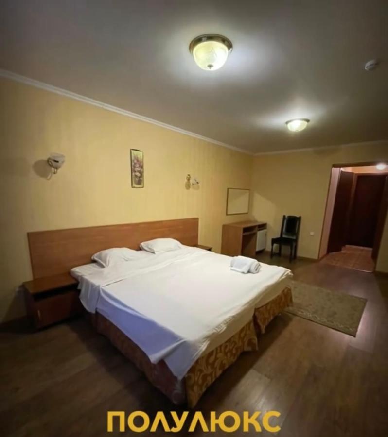 Zhassybi Hotel Astana Bagian luar foto