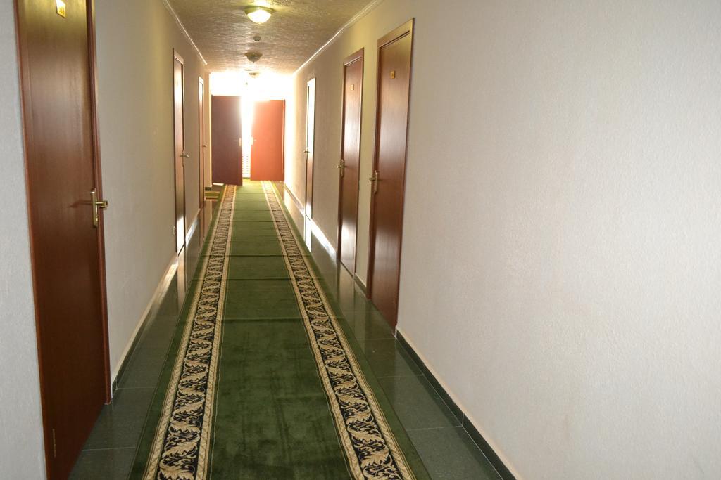 Zhassybi Hotel Astana Bagian luar foto