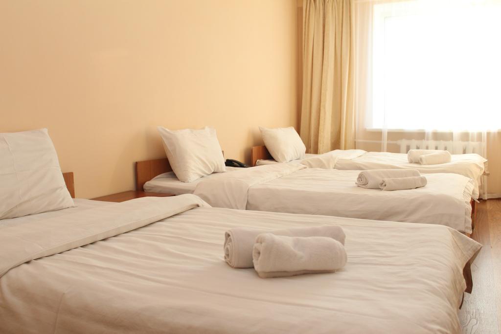 Zhassybi Hotel Astana Bagian luar foto